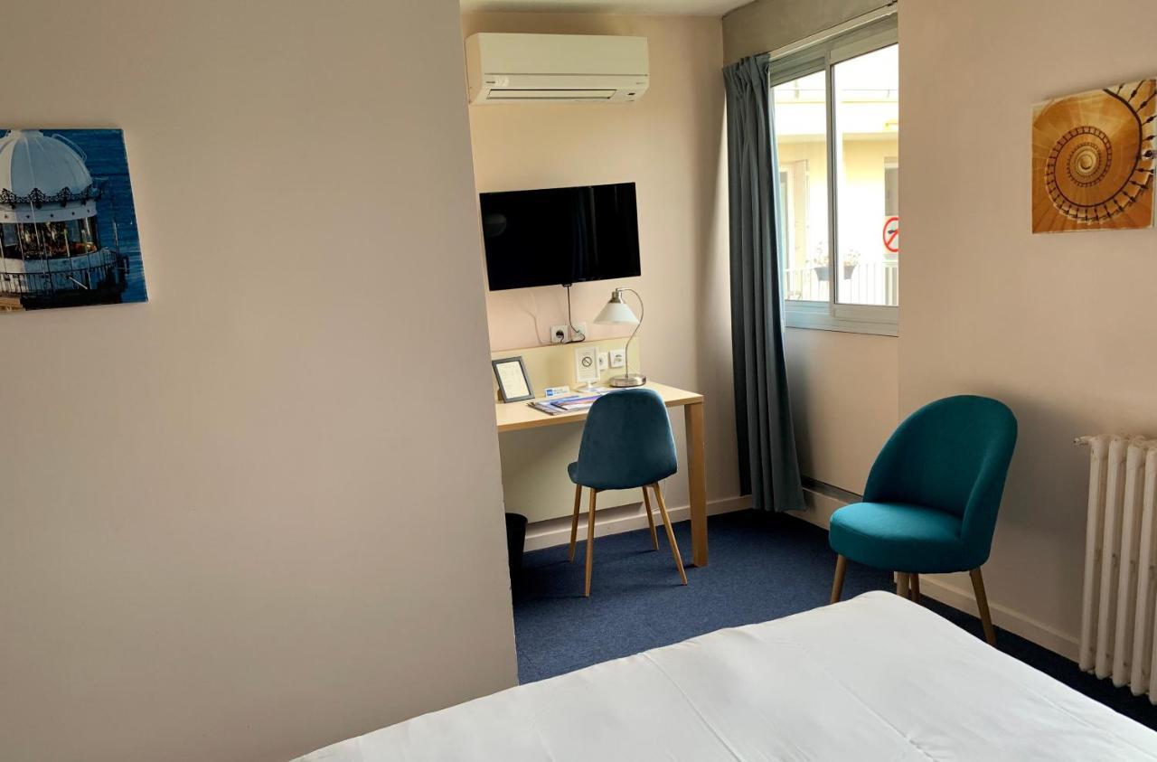 Amerique Hotel Palavas - Piscine - Plage エクステリア 写真