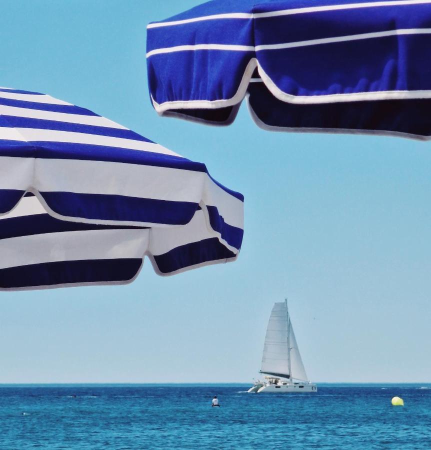 Amerique Hotel Palavas - Piscine - Plage エクステリア 写真